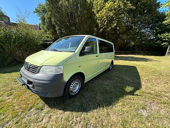 Volkswagen Transporter 2 of 17