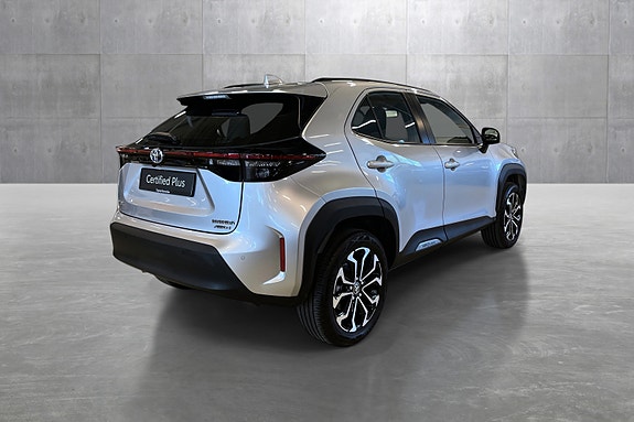 Toyota Yaris Cross 5 of 18