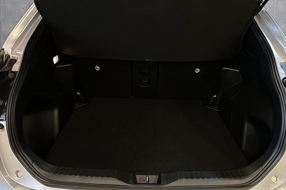 Toyota Yaris Cross 10 of 18