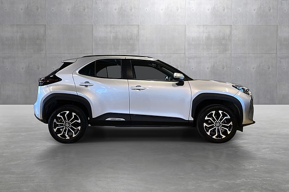 Toyota Yaris Cross 8 of 18