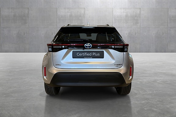 Toyota Yaris Cross 4 of 18