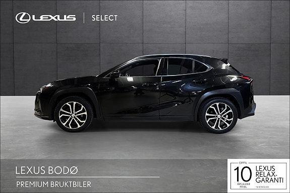 Lexus UX250h 2 of 19