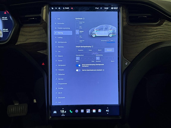 Tesla Model X 28 of 30