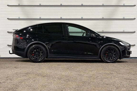 Tesla Model X 2 of 30