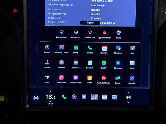 Tesla Model X 25 of 30