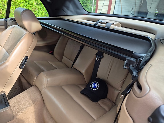 BMW 328i 24 of 30