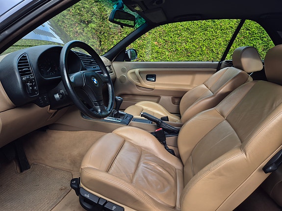 BMW 328i 23 of 30