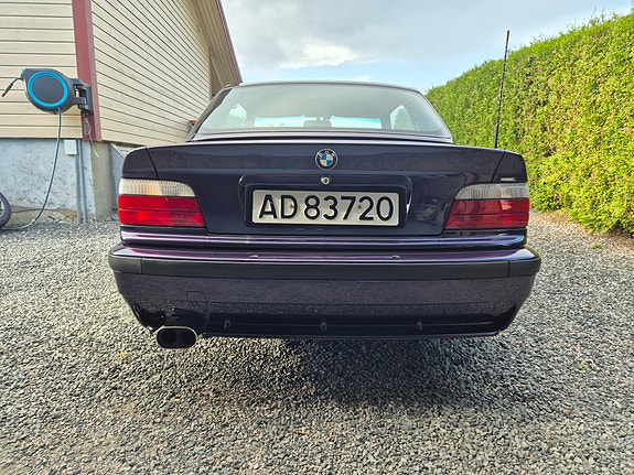 BMW 328i 7 of 30