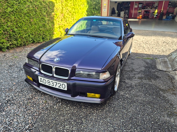 BMW 328i 13 of 30