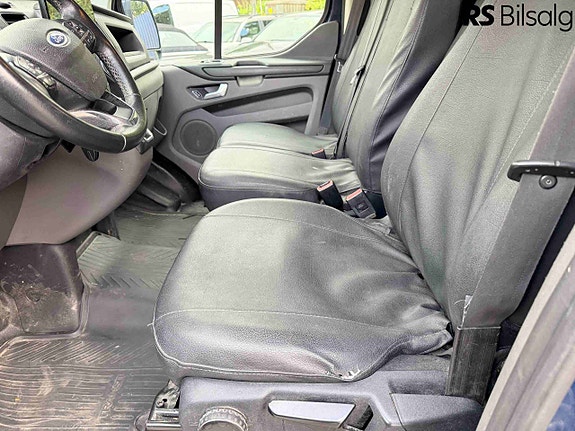 Ford Transit Custom 20 of 30