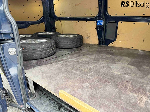 Ford Transit Custom 15 of 30