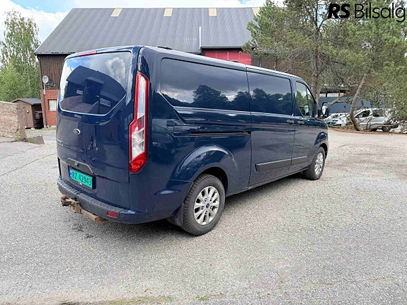 Ford Transit Custom 7 of 30