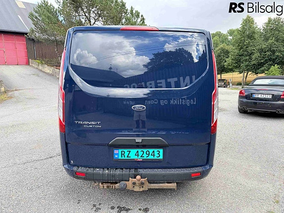 Ford Transit Custom 9 of 30