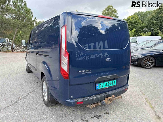 Ford Transit Custom 10 of 30