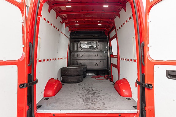 Volkswagen Crafter 9 of 24