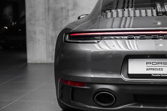 Porsche 911 Targa 4 GTS 9 of 30