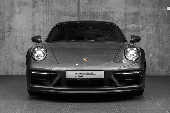 Porsche 911 Targa 4 GTS 6 of 30