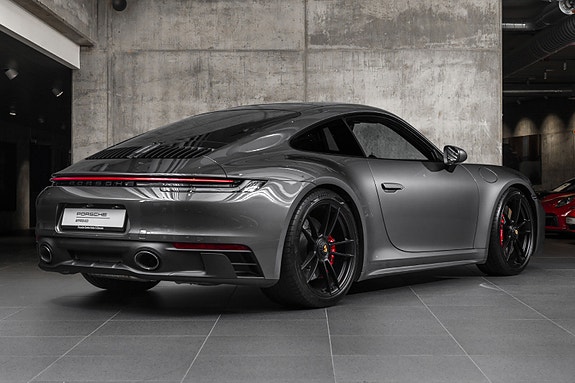 Porsche 911 Targa 4 GTS 3 of 30