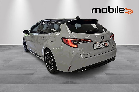 Toyota Corolla 20 of 24