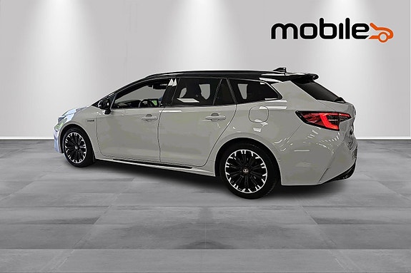Toyota Corolla 19 of 24