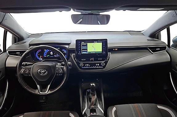Toyota Corolla 6 of 24
