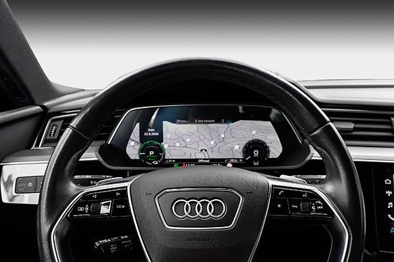 Audi e-tron 20 of 29