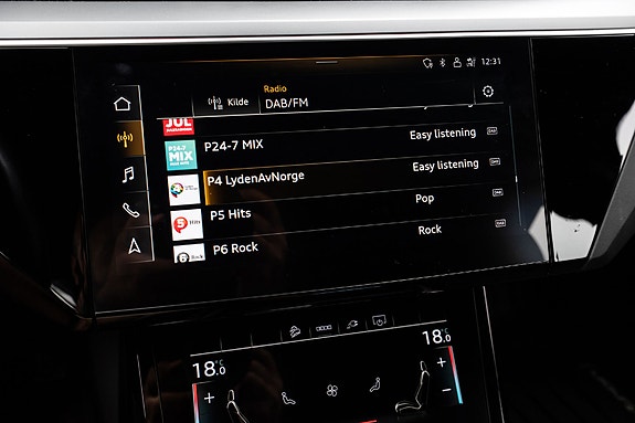 Audi e-tron 28 of 29