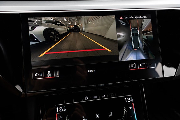Audi e-tron 27 of 29