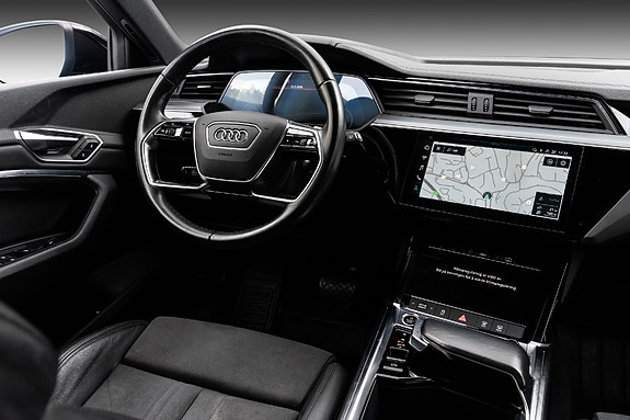 Audi e-tron 14 of 29