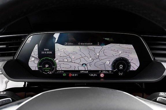 Audi e-tron 24 of 29
