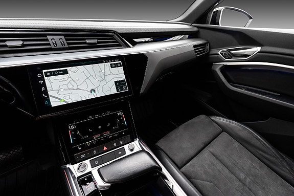 Audi e-tron 22 of 29