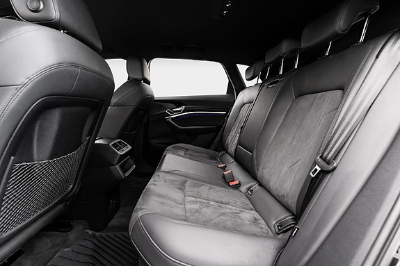 Audi e-tron 17 of 29