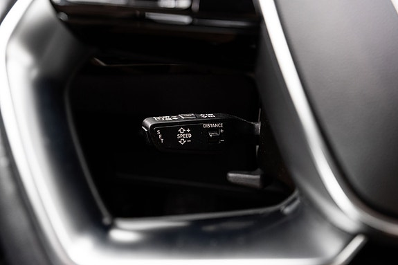 Audi e-tron 21 of 29