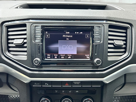 Volkswagen Amarok 26 of 30