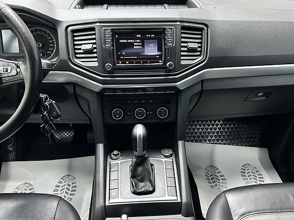 Volkswagen Amarok 22 of 30