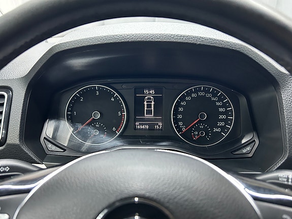 Volkswagen Amarok 16 of 30