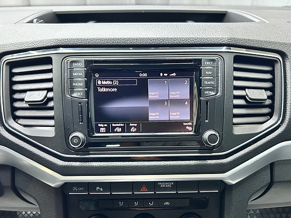 Volkswagen Amarok 25 of 30