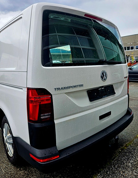 Volkswagen Transporter 8 of 26