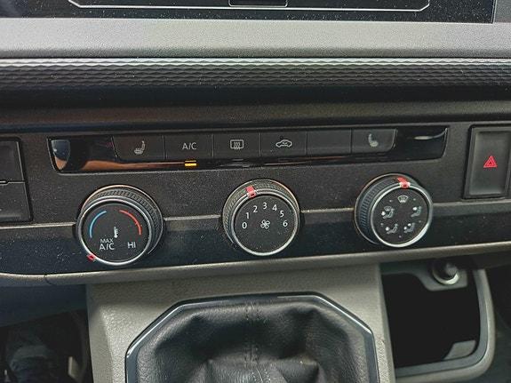 Volkswagen Transporter 19 of 26