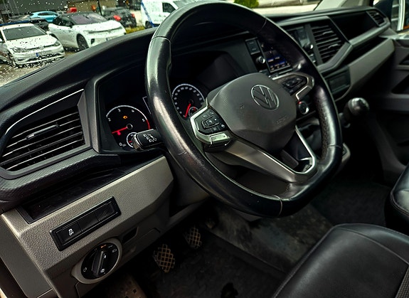 Volkswagen Transporter 11 of 26