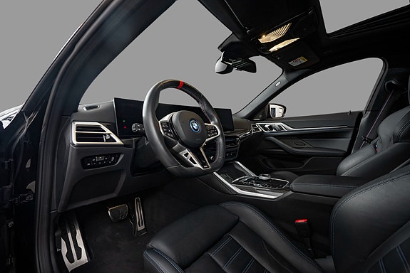 BMW i4 9 of 25