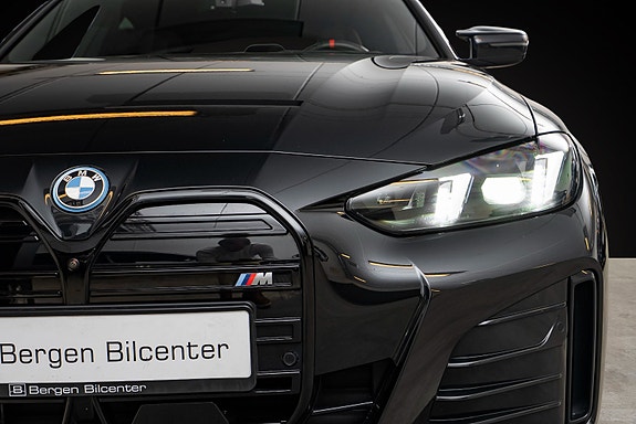 BMW i4 3 of 25