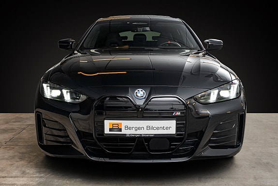 BMW i4 2 of 25