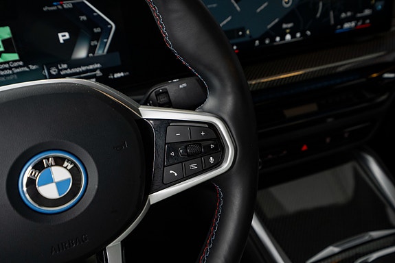 BMW i4 20 of 25