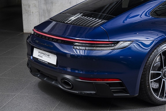 Porsche 911 Targa 4 GTS 5 of 30