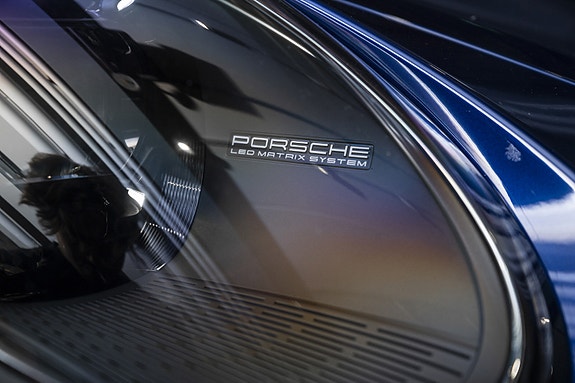 Porsche 911 Targa 4 GTS 9 of 30