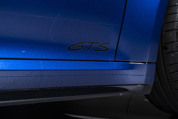 Porsche 911 Targa 4 GTS 19 of 30