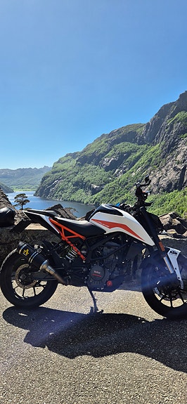 KTM 125 Duke 4 of 7