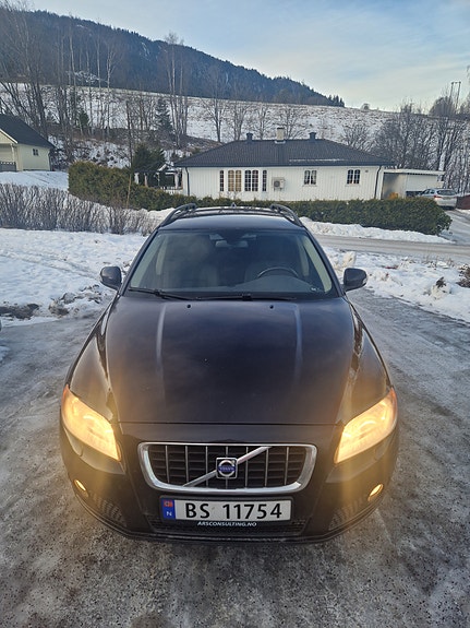 Volvo V70 14 of 18