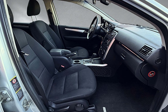 Mercedes-Benz B180 d 18 of 20